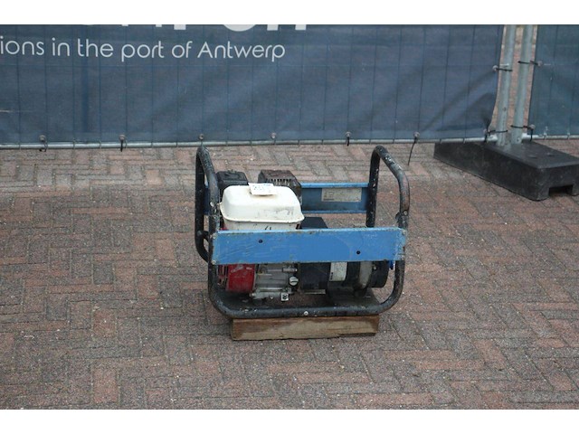 Generator hx3000 benzine - afbeelding 1 van  1