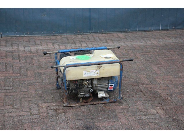 Generator mb benzine 2014 3kva - afbeelding 1 van  1