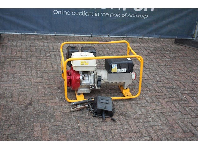 Generator ntc trh-221 benzine 2019 6kva - afbeelding 1 van  1