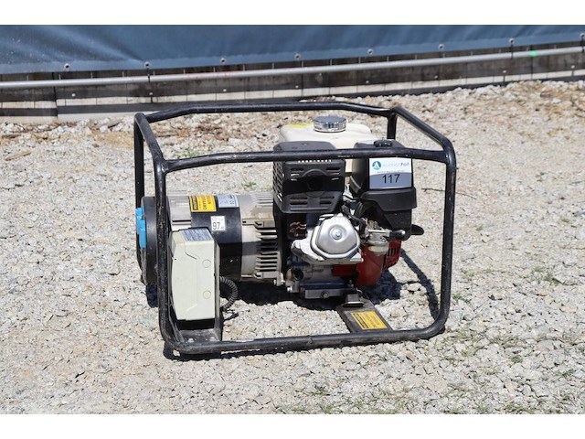 Generator powerica 6501 h benzine 2009 8kva - afbeelding 1 van  1