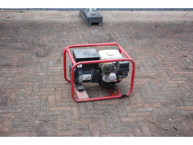 Generator pramac e3200 benzine 2 kva 2021 - afbeelding 1 van  1