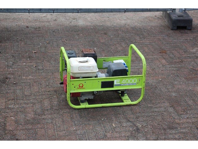 Generator pramac e4000 benzine 3 kva 2014 - afbeelding 1 van  1