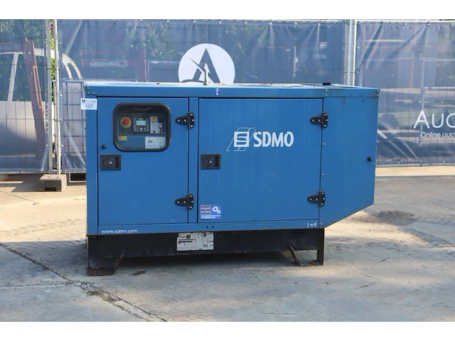 Generator sdmo j44k diesel 44kva 2010 - afbeelding 1 van  1