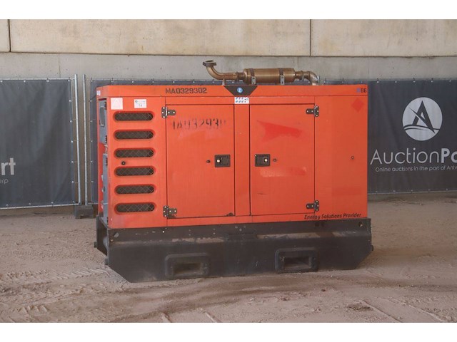 Generator sdmo r66 diesel 66kva 2017 - afbeelding 1 van  1