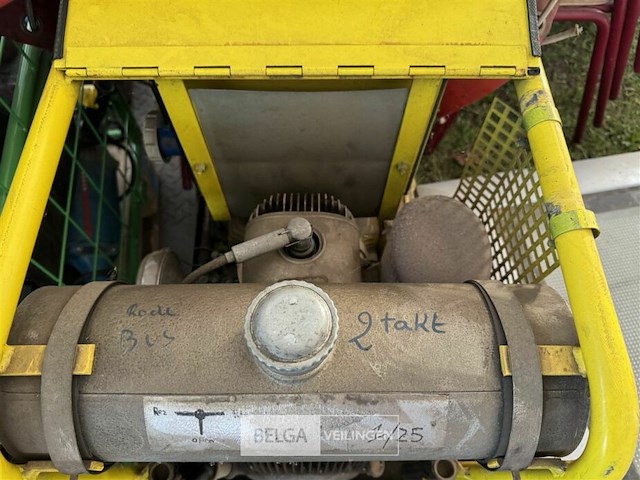 Generator - afbeelding 5 van  8