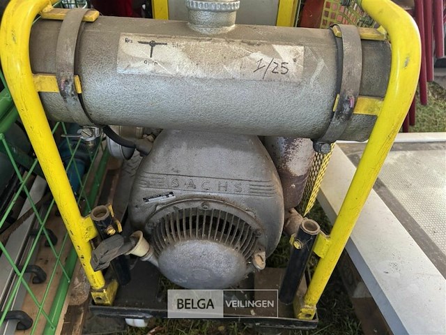 Generator - afbeelding 6 van  8