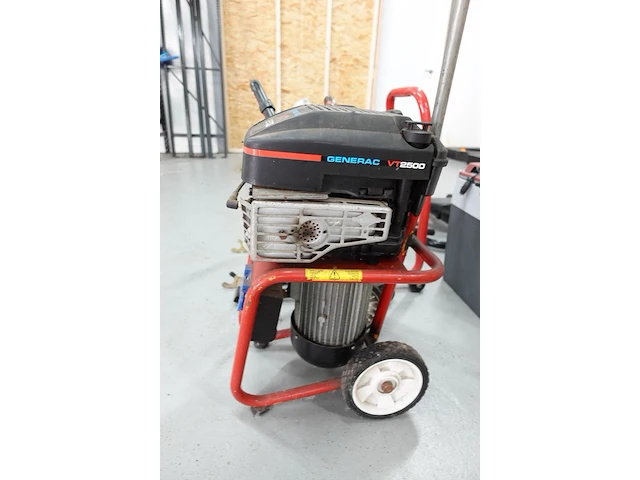 Generator - afbeelding 2 van  3