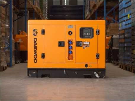 Generatoren, grondverzetmachines, snoeigereedschap en gereedschap