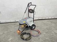 Generatoren, grondverzetmachines, snoeigereedschap en gereedschap