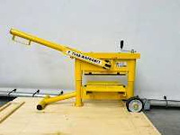 Generatoren, grondverzetmachines, snoeigereedschap en gereedschap