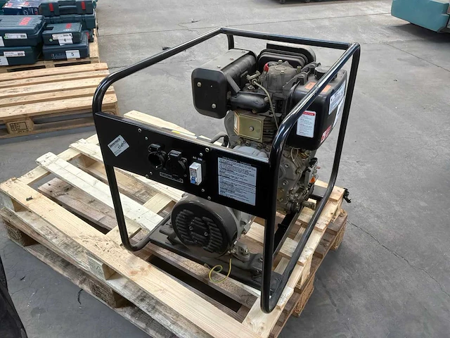 Genermore km186f stroomgenerator - afbeelding 4 van  9