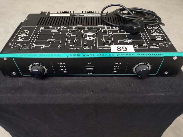 Genexxa - xw-250 - amplifier - afbeelding 1 van  2