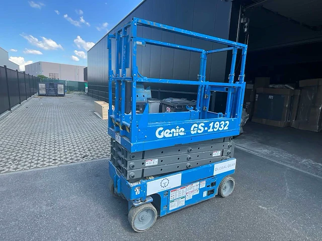 Genie gs-1932 - elektrische schaarlift - afbeelding 1 van  15