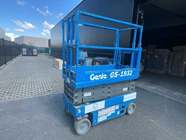 Genie gs-1932 - elektrische schaarlift - afbeelding 1 van  15