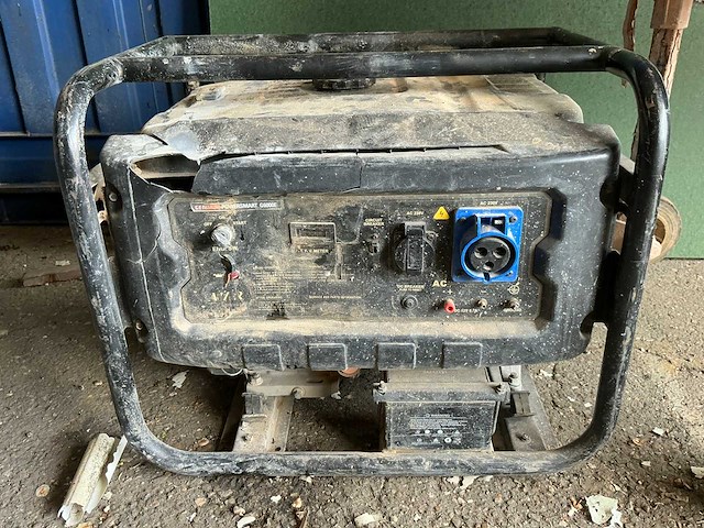 Genmac g6000e stroomgroep - afbeelding 1 van  3