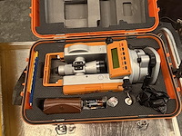 Geo-fennel fet 220 digitale theodoliet. - afbeelding 4 van  4