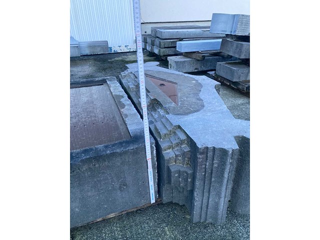 Geprofileerde elementen in marmer - afbeelding 8 van  9