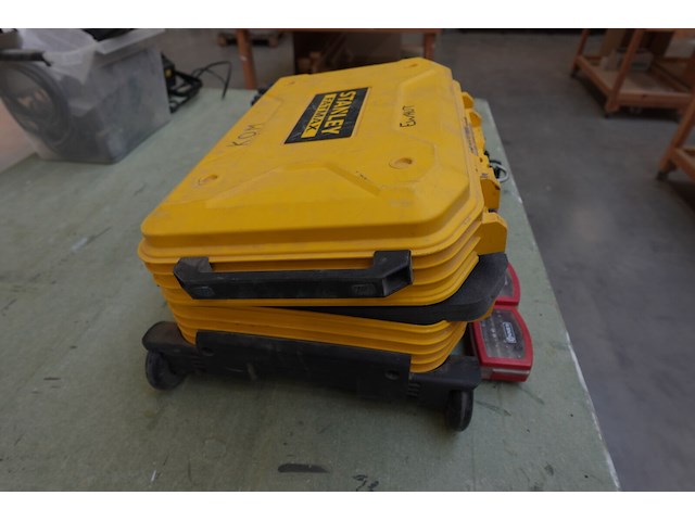 Gereedfschapskoffer stanley + divers handgereedschap - afbeelding 7 van  7