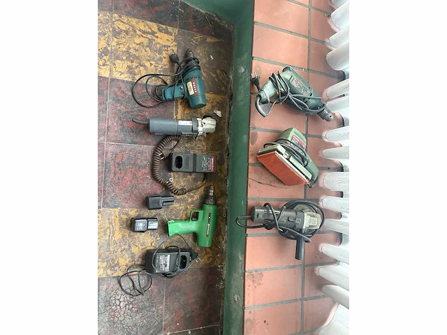 Gereedschap - various garage tools (6x) - afbeelding 1 van  4