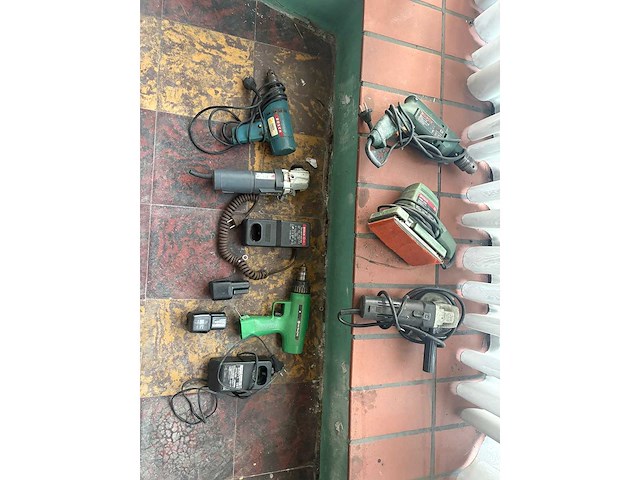 Gereedschap - various garage tools (6x) - afbeelding 1 van  2
