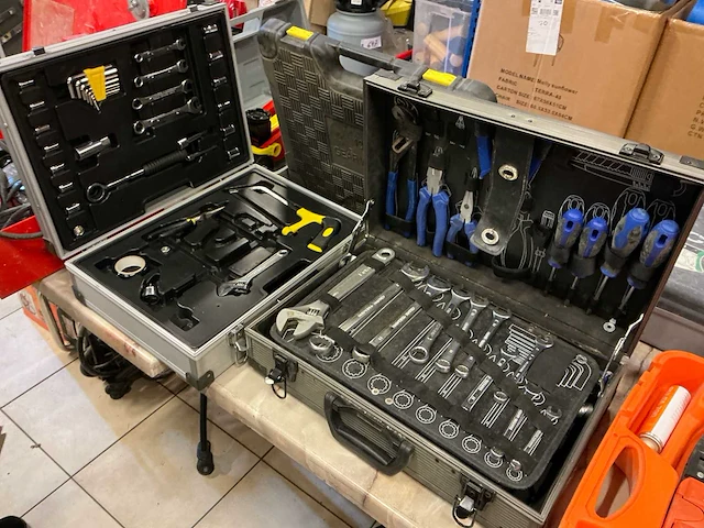 Gereedschap (2x) - afbeelding 1 van  5