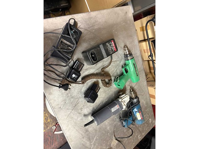 Gereedschap diversen - various garage tools - afbeelding 1 van  4