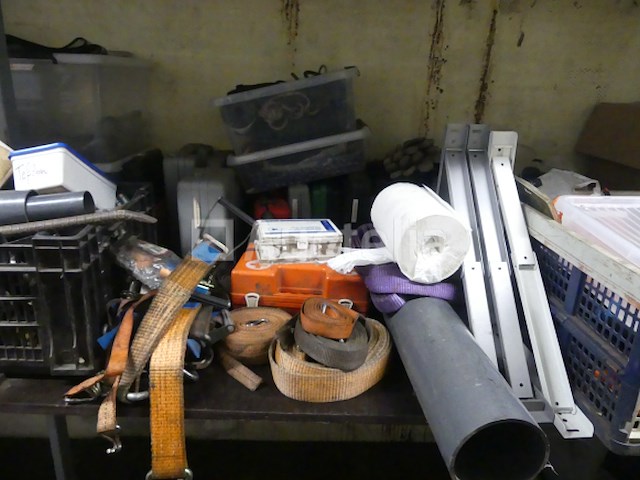 Gereedschap en accessoires (inhoud van de werkplaatscontainer) - afbeelding 10 van  18