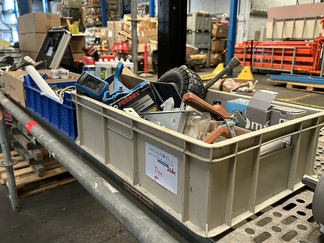 Gereedschap en toebehoren - afbeelding 1 van  6