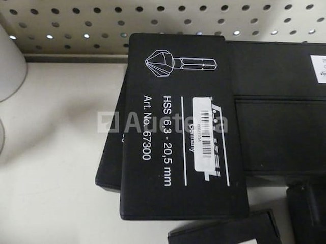 Gereedschap en verbruiksartikelen - afbeelding 25 van  25