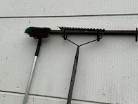 Gereedschap op en onder afdak - afbeelding 4 van  5