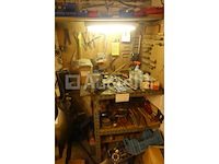 Gereedschap, schroeven en diverse beslagen - afbeelding 1 van  12