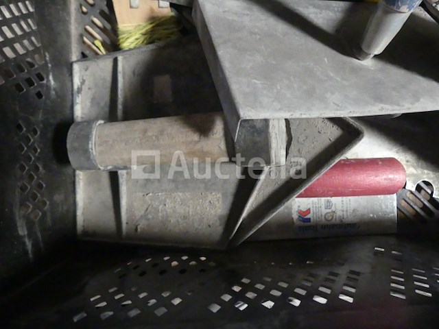 Gereedschap voor tegelzetters/loodgieters - afbeelding 9 van  13