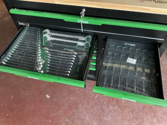 Gereedschap wagen gevuld - afbeelding 10 van  14