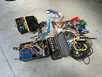 Gereedschap - afbeelding 1 van  6