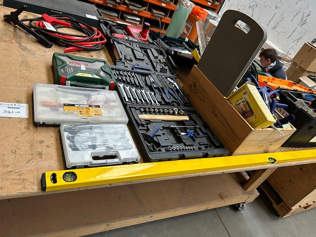 Gereedschap - afbeelding 1 van  7