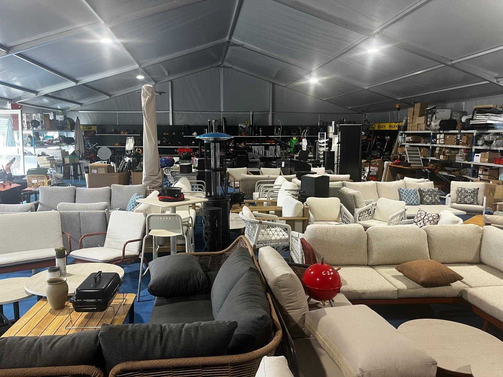 Gereedschappen, tuinmeubelen en barbecues, magazijninrichting