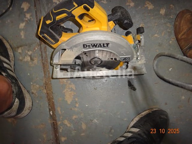 Gereedschappen - afbeelding 1 van  8