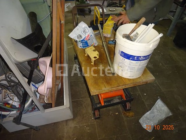 Gereedschappen - afbeelding 2 van  4