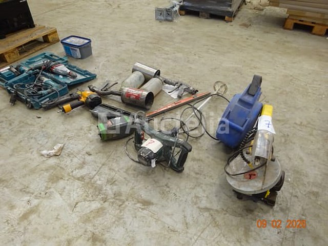 Gereedschappen - afbeelding 1 van  3