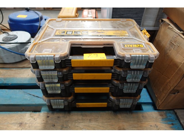 Gereedschappers organisators dewalt 4 stuks diverse inhoud - afbeelding 1 van  4