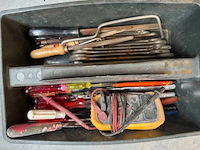 Gereedschapsbak met inhoud - tools set - afbeelding 1 van  1