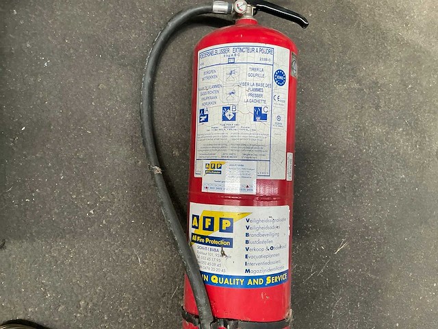 Gereedschapsbak met inhoud - afbeelding 6 van  6