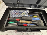 Gereedschapsbak met inhoud - afbeelding 3 van  3