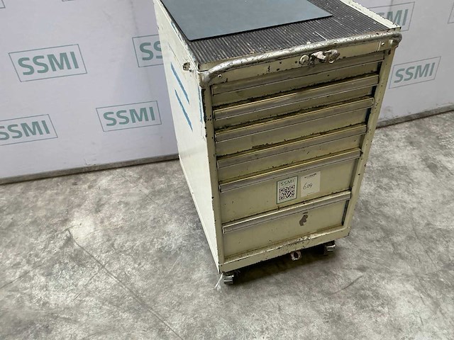 Gereedschapskar - afbeelding 2 van  4