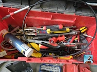 Gereedschapskist met inhoud - afbeelding 3 van  10