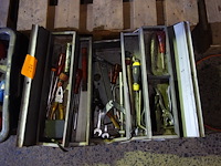 Gereedschapskist met materiaal - afbeelding 1 van  1