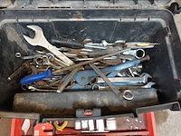 Gereedschapskist met materiaal - afbeelding 3 van  4