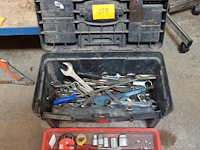 Gereedschapskist met materiaal - afbeelding 4 van  4