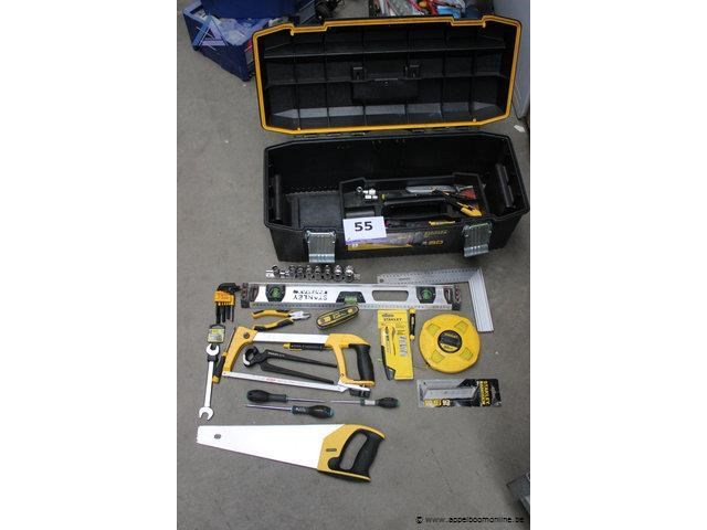Gereedschapskoffer - stanley - fatmax set van rateldoppen - stanley metalen zaag - stanley - 300mm handzaag - stanley - 500mm waterpas - stanley set inbussleutels rolmaat - stanley schroevendraaierset - stanley - afbeelding 1 van  3