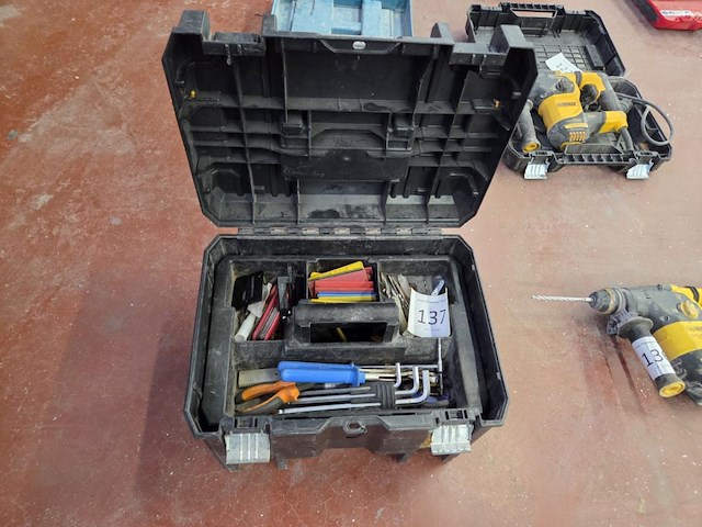 Gereedschapskoffer gevuld - afbeelding 1 van  3